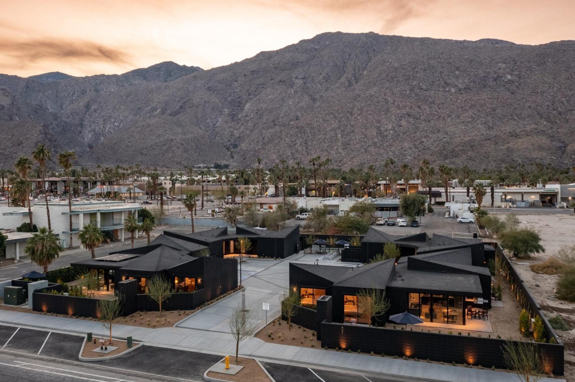 Blackhaus By Avantstay Ada Modern Rooms, Pool & Bbq Palm Springs Eksteriør billede